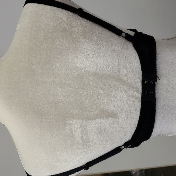 Vintage UnderCover Wear Sheer Lace Demi Cup Black Bra 34B Gently Used - Picture 4 of 12